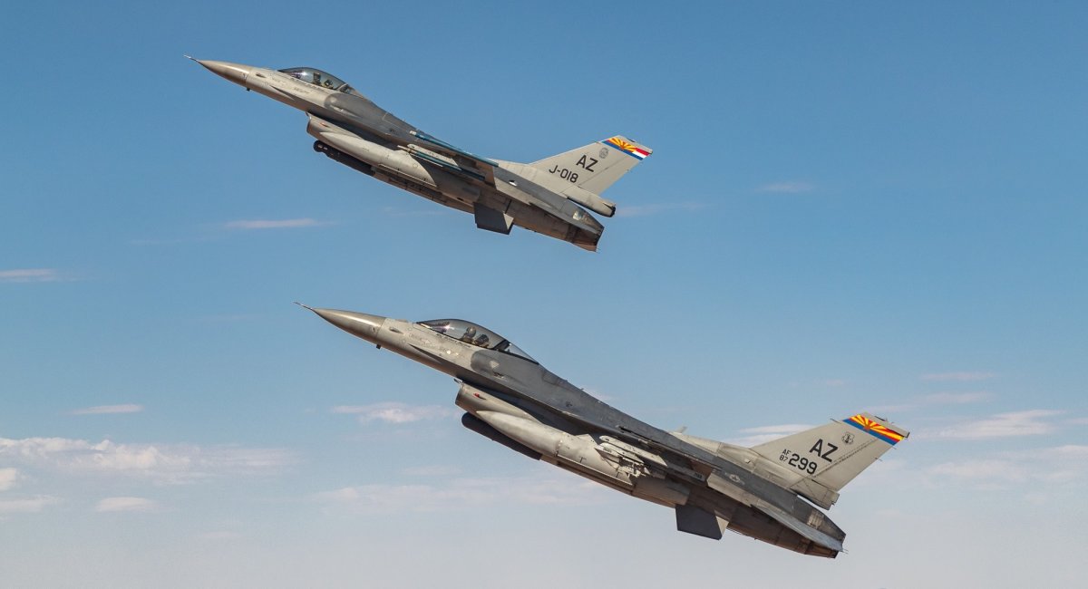 f16